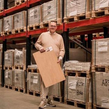 PVC VLOEREN VISGRAAT RECHTSTREEKS BIJ HEUTINK GENEMUIDEN  beschikbaar voor biedingen