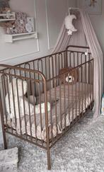 Prachtig bronzen ledikantje te koop, Ophalen, Zo goed als nieuw, Ledikant