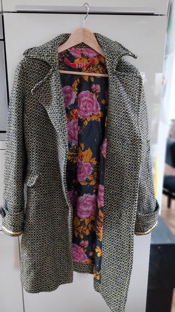 DEPT, wollen winter mantel/jas. Maat S. Zwart, wit, geel. beschikbaar voor biedingen