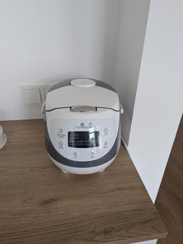 YumAsia Rice cooker / Rijstkoker beschikbaar voor biedingen