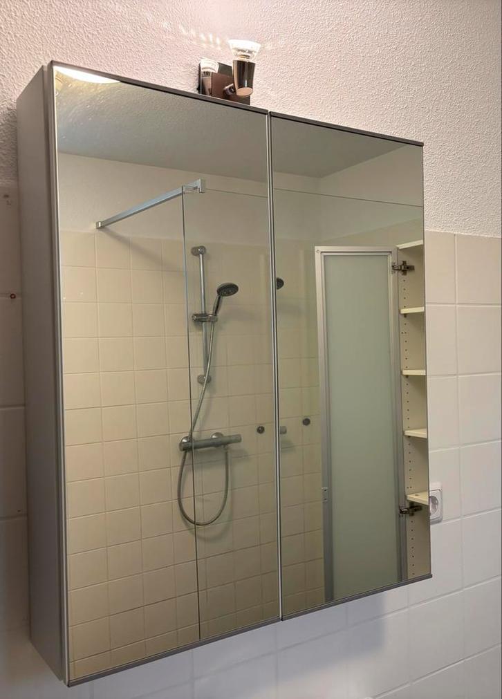 IKEA Spiegelkast - Badkameropberger, Huis en Inrichting, Badkamer | Badkamermeubels, Zo goed als nieuw, Spiegelkast, Minder dan 100 cm
