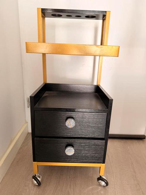 Houten kappers trolley met marmeren blad, Huis en Inrichting, Slaapkamer | Nachtkastjes, Zo goed als nieuw, 70 cm of meer, Hout