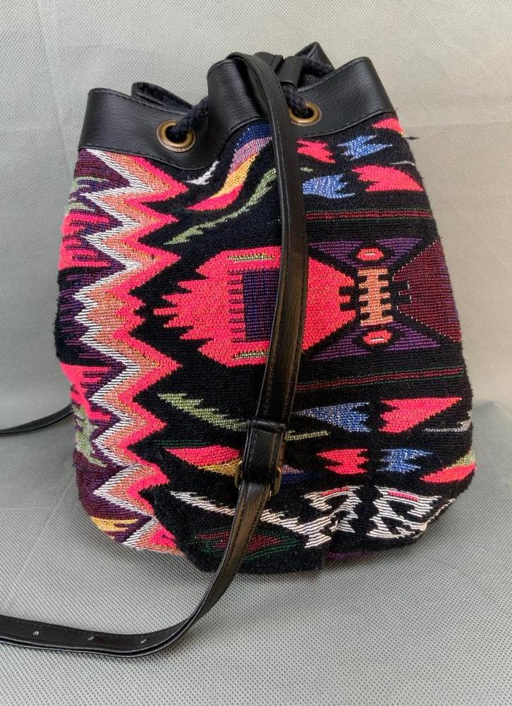 Boho / Hippie / Aztec tas gewoven roze-zwart, Sieraden, Tassen en Uiterlijk, Tassen | Schoudertassen, Zo goed als nieuw, Overige merken