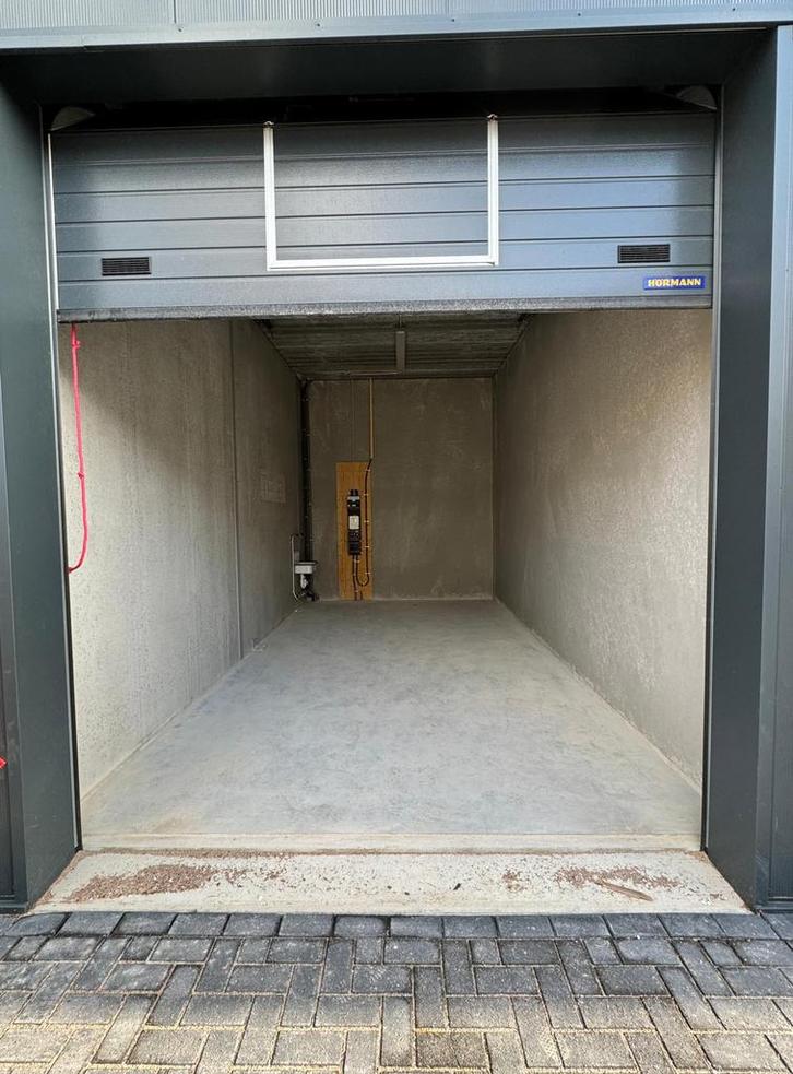 garagebox/opslag te huur op top locatie, Auto diversen, Autostallingen en Garages