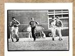 Org. zw/w foto 20x30 cm Johan Cruijff op training 25/04/1986, Verzenden, Nieuw, Ajax, Poster, Plaatje of Sticker