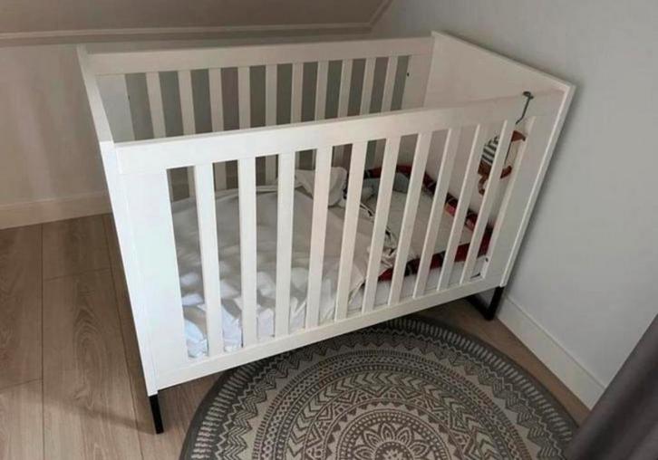 Interbaby Nottingham Ledikant met Aerosleep matras en topper, Kinderen en Baby's, Babywiegjes en Ledikanten, Gebruikt, Ledikant