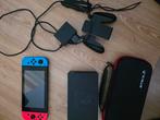 Nette Nintendo Switch V2, Spelcomputers en Games, Spelcomputers | Nintendo Switch, Ophalen of Verzenden, Zo goed als nieuw, Met 2 controllers