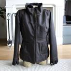 Zeer Mooi Jasje (M) € 35,-