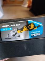 Powerplus elektrische mini invalzaag, Doe-het-zelf en Verbouw, Gereedschap | Boormachines, Ophalen, Nieuw, Boor- en Schroefmachine