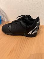 Zaalvoetbalschoenen - Maat 33, Ophalen, Zo goed als nieuw, Zwart, Sportschoenen