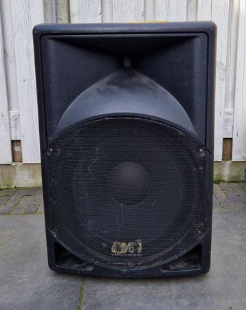 SPEAKERS TE HUUR beschikbaar voor biedingen