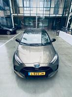 *** Toyota Yaris 1.5 Hybrid Bi-tone 116pk CVT 2021 Groen ***, 450 kg, 49 €/maand, Dealer onderhouden, Yaris