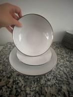 Servies 12pers., Ophalen of Verzenden, Zo goed als nieuw, Rvs of Chroom