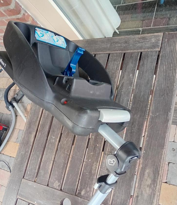 Maxi Cosi easy base 2 autostoel bevestiging., Kinderen en Baby's, Autostoeltjes, Maxi-Cosi, 0 t/m 18 kg, Autogordel, Ophalen of Verzenden