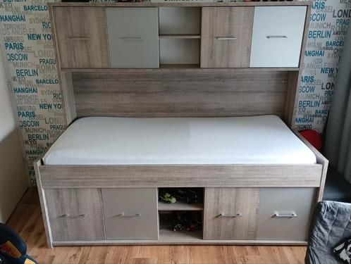 Mooie tienerkamer., Huis en Inrichting, Slaapkamer | Bedden, Zo goed als nieuw, Eenpersoons, 90 cm, 200 cm, Hout, Overige kleuren