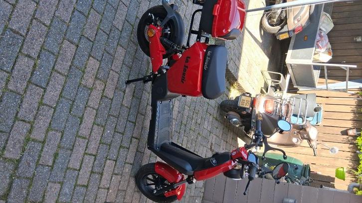 Ellectrische scooter, Fietsen en Brommers, Scooters | Overige merken, Zo goed als nieuw, Maximaal 45 km/u, Elektrisch, Ophalen
