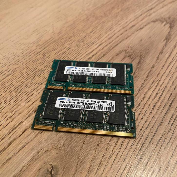 Samsung 1GB DDR 333MHz  ( 2x 512MB ), Computers en Software, RAM geheugen, Gebruikt, Laptop, 1 GB of minder, DDR, Ophalen of Verzenden