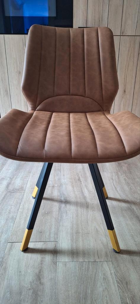 4 Bruine Eetkamerstoelen met Metalen Poten, Huis en Inrichting, Stoelen, Gebruikt, Vier, Metaal, Bruin, Ophalen