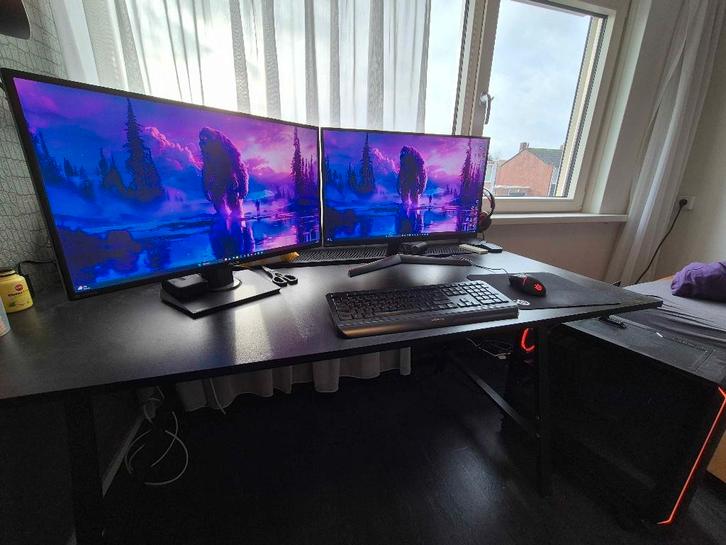 Computer, Computers en Software, Desktop Pc's, Gebruikt, 4 Ghz of meer, SSD, 64 GB of meer, Met videokaart, Met monitor, Gaming