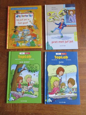 4 x boeken Avi Start beschikbaar voor biedingen
