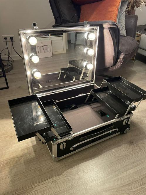 Professionele Mobiele Makeup Station / Mobiele kaptafel, Sieraden, Tassen en Uiterlijk, Uiterlijk | Cosmetica en Make-up, Zo goed als nieuw