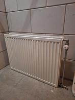 Radiator, Doe-het-zelf en Verbouw, Verwarming en Radiatoren, 30 tot 80 cm, Radiator, Ophalen of Verzenden, Zo goed als nieuw