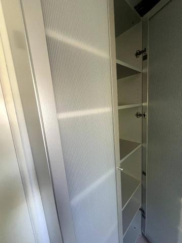 Billy Ikea boekenkast in grijs/mettalic - afbeelding 2
