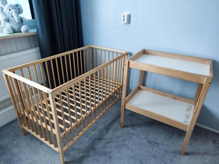 Ledikant en Commode - Babykamer Set, Kinderen en Baby's, Kinderkamer | Commodes en Kasten, Gebruikt, Commode, 90 tot 105 cm, 75 tot 100 cm