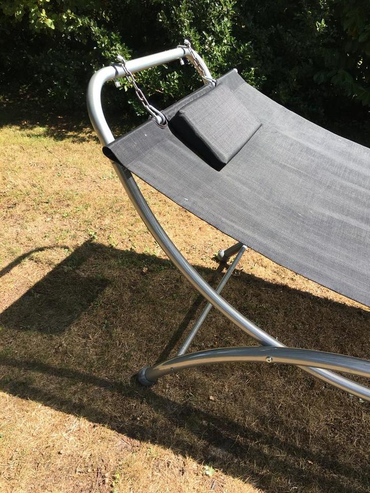 Comfortabele hangmat met standaard, Tuin en Terras, Hangmatten, Zo goed als nieuw, Eenpersoons, Met standaard, Binnen, Ophalen