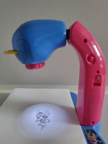Creatieve tekenprojector van Shimmer Shine met 24 figuren beschikbaar voor biedingen