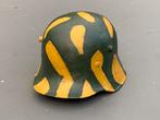M17 Duitse helm opgeknapte bodemvondst, Ophalen of Verzenden, Duitsland, Hulzen of Bodemvondsten