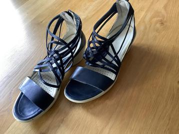 Sandalen ECCO maat 39 schoenen beschikbaar voor biedingen
