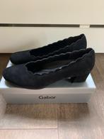 Gabor zwarte suede pump maat maat 8,5 = 42,5, Zwart, Gabor, Ophalen of Verzenden, Zo goed als nieuw