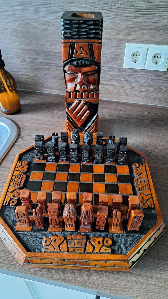 Schaakbord in Maya of Azteekse style, Hobby en Vrije tijd, Denksport en Puzzels, Zo goed als nieuw, Minder dan 500 stukjes, Ophalen of Verzenden