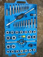 te koop tap en snijmoeren set, Ophalen, Nieuw