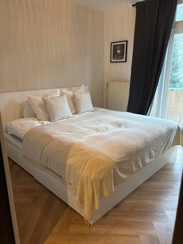 BIEDEN; IKEA Bedframe 180cm breed + 4 Lades + Matras - afbeelding 1