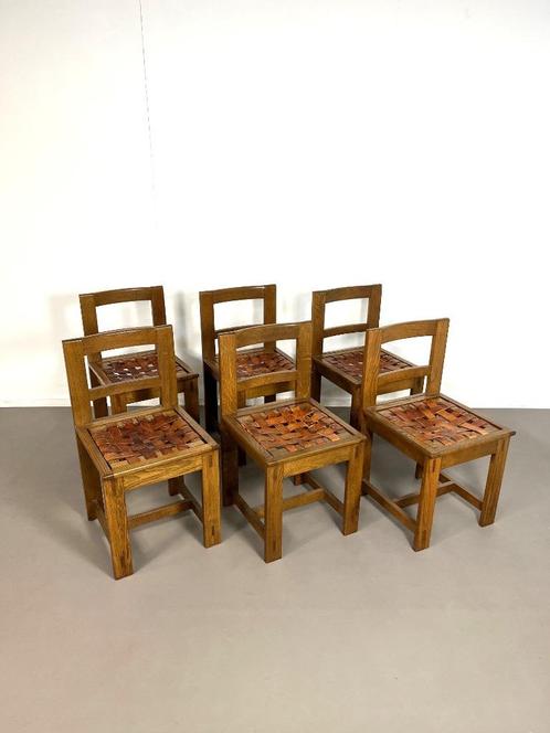 Franse eiken brutalist stoelen met leren zitting, jaren 60, Huis en Inrichting, Stoelen, Gebruikt, Bruin, Ophalen