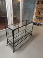 Zeer mooie lage vitrine kast, Huis en Inrichting, Kasten | Vitrinekasten, Ophalen, 100 tot 150 cm, Luxe, Zo goed als nieuw
