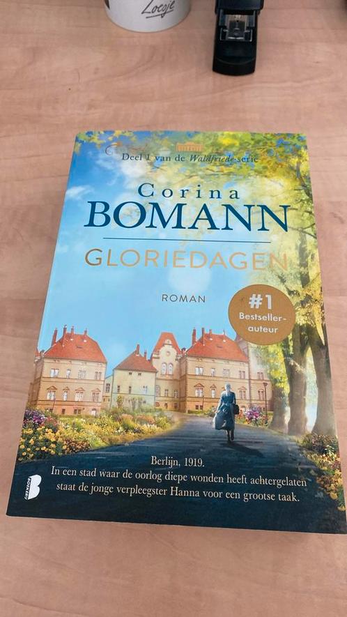 Corina Bomann - Gloriedagen, Boeken, Literatuur, Zo goed als nieuw, Nederland, Ophalen of Verzenden