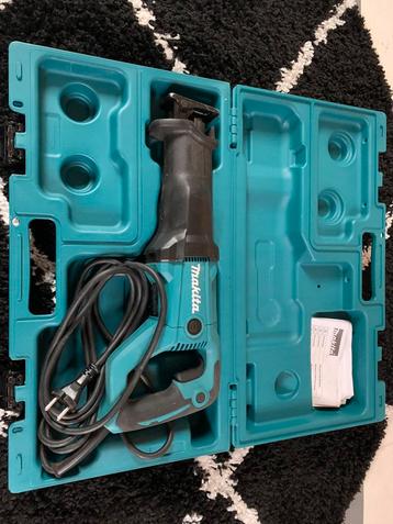 Makita ZGAN reciprozaag JR3051T 1200 watt beschikbaar voor biedingen