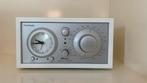 Tivoli model three BT (wekkerradio), Audio, Tv en Foto, Radio's, Ophalen of Verzenden, Zo goed als nieuw, Radio