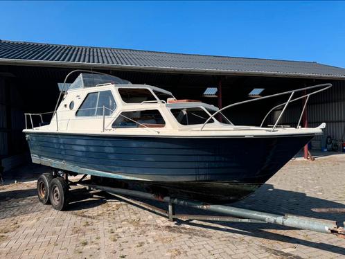 Polyester kruiser, opknapper, Watersport en Boten, Motorboten en Motorjachten, Gebruikt, Polyester, 6 tot 9 meter, Diesel, Binnenboordmotor