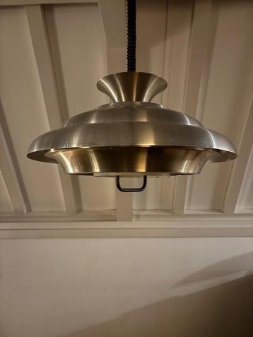 vintage design lamp beschikbaar voor biedingen
