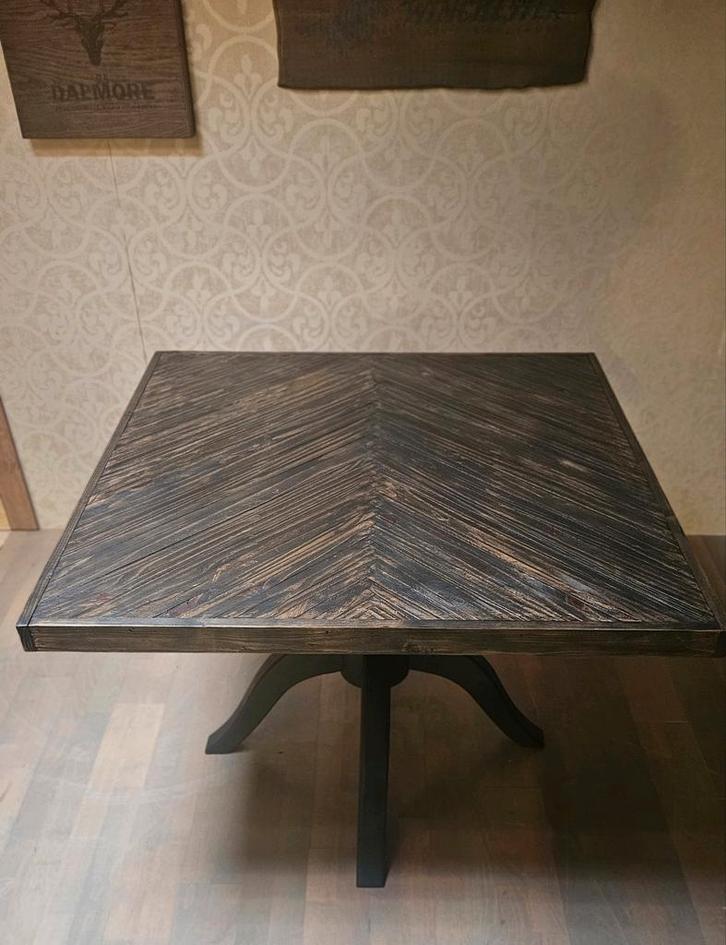 Chique landelijke kolompoot eettafel Chevron Hongaars motief, Huis en Inrichting, Tafels | Eettafels, Nieuw, 100 tot 150 cm, 100 tot 150 cm