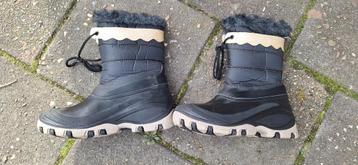Gewatteerde laarzen, maat 36. Nieuw beschikbaar voor biedingen