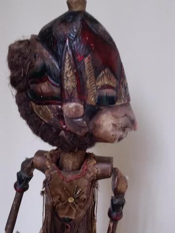 Prachtige antieke Wayang Golek pop  beschikbaar voor biedingen
