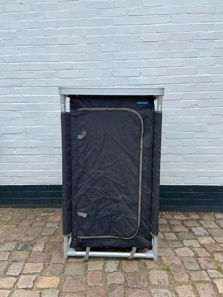 Campart travel kast, Caravans en Kamperen, Kampeermeubelen, Zo goed als nieuw, Campingkast, Ophalen
