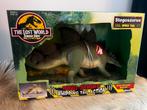 Jurassic Park Stegosaurus Spike Tail - Mint in Box!, Kinderen en Baby's, Speelgoed | Actiefiguren, Ophalen of Verzenden, Zo goed als nieuw