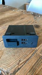 Mazda USB / SD card / Aux hub origineel, Auto-onderdelen, Ophalen of Verzenden, Gebruikt, Mazda
