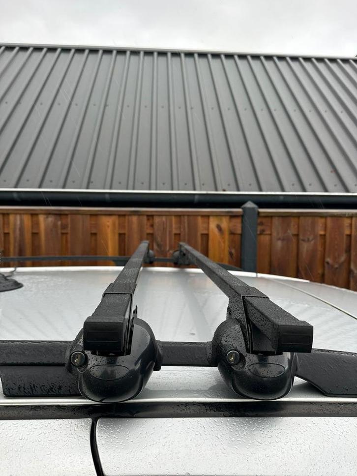 Nieuwe universele dakdragers voor autos met open dakrail, Auto diversen, Dakdragers, Ophalen of Verzenden